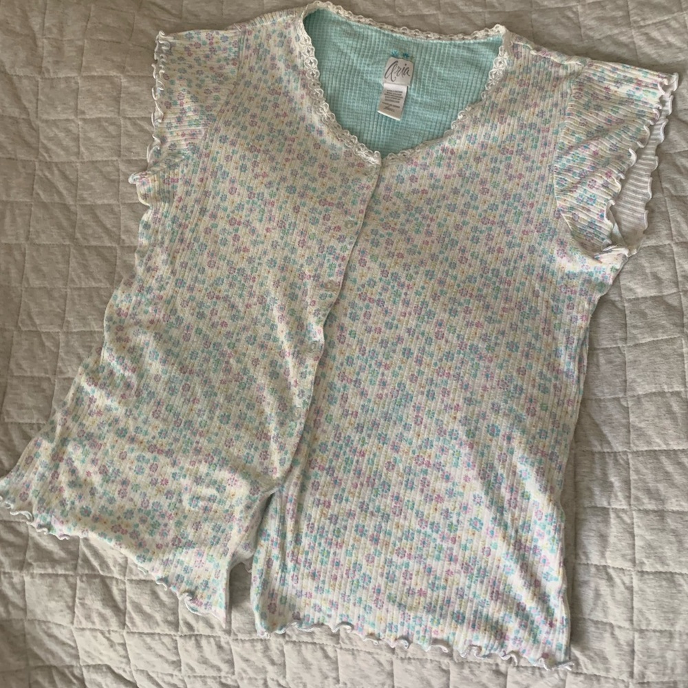 Floral Ribbed Lettuce Lace Hem Baby Tee Short Sleeve Button Up Top